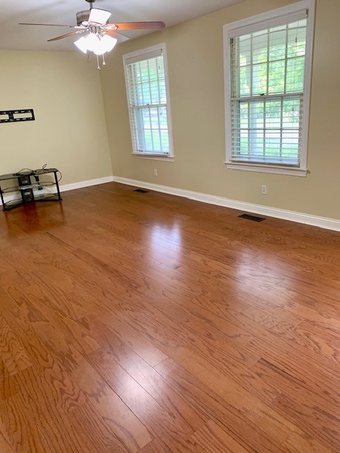 2502 Hickory Drive Springfield, TN 37172 - Photo 4 of 12