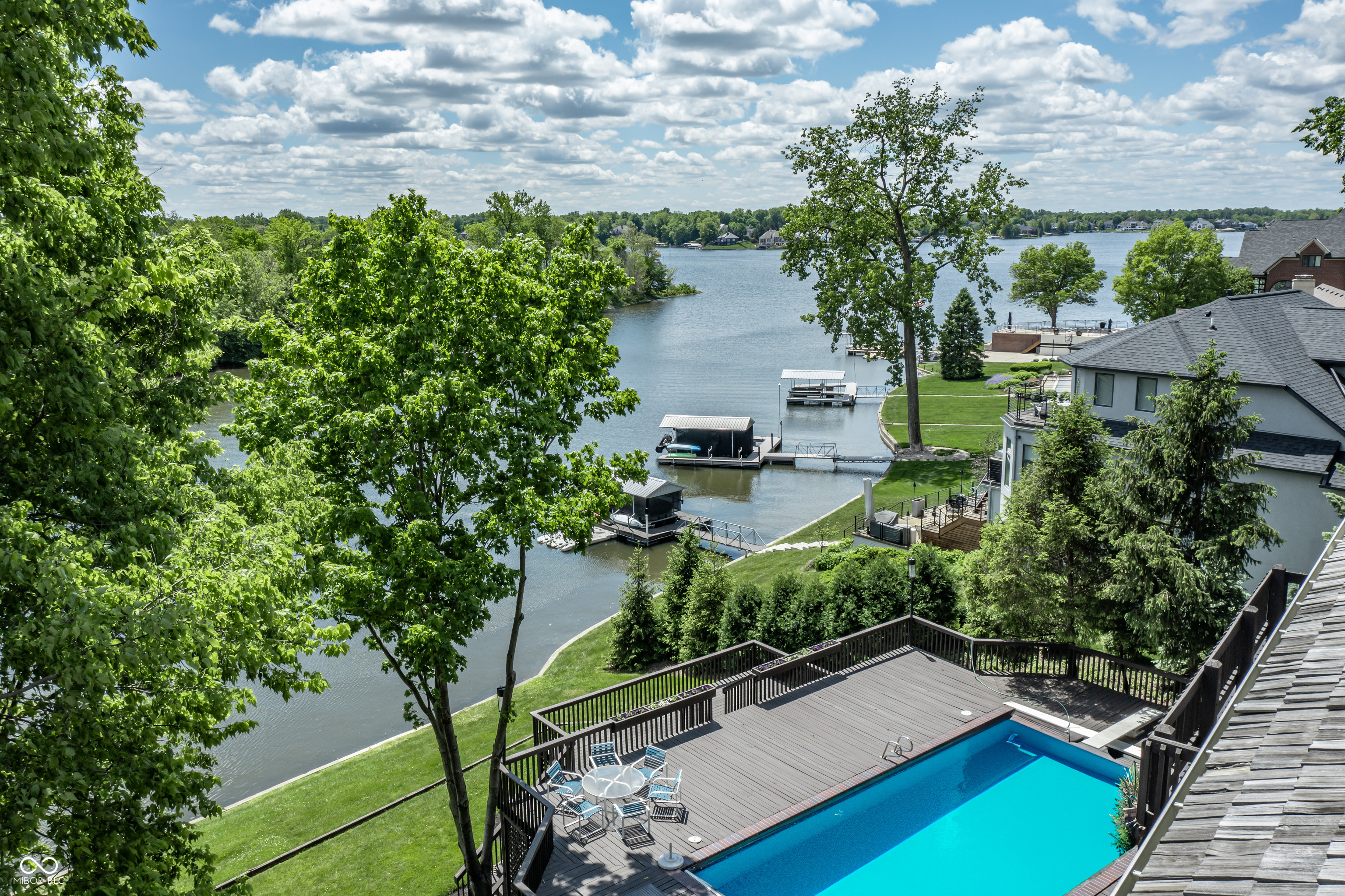 11941 Sand Dollar Circle Indianapolis, IN 46256 - Photo 2 of 66