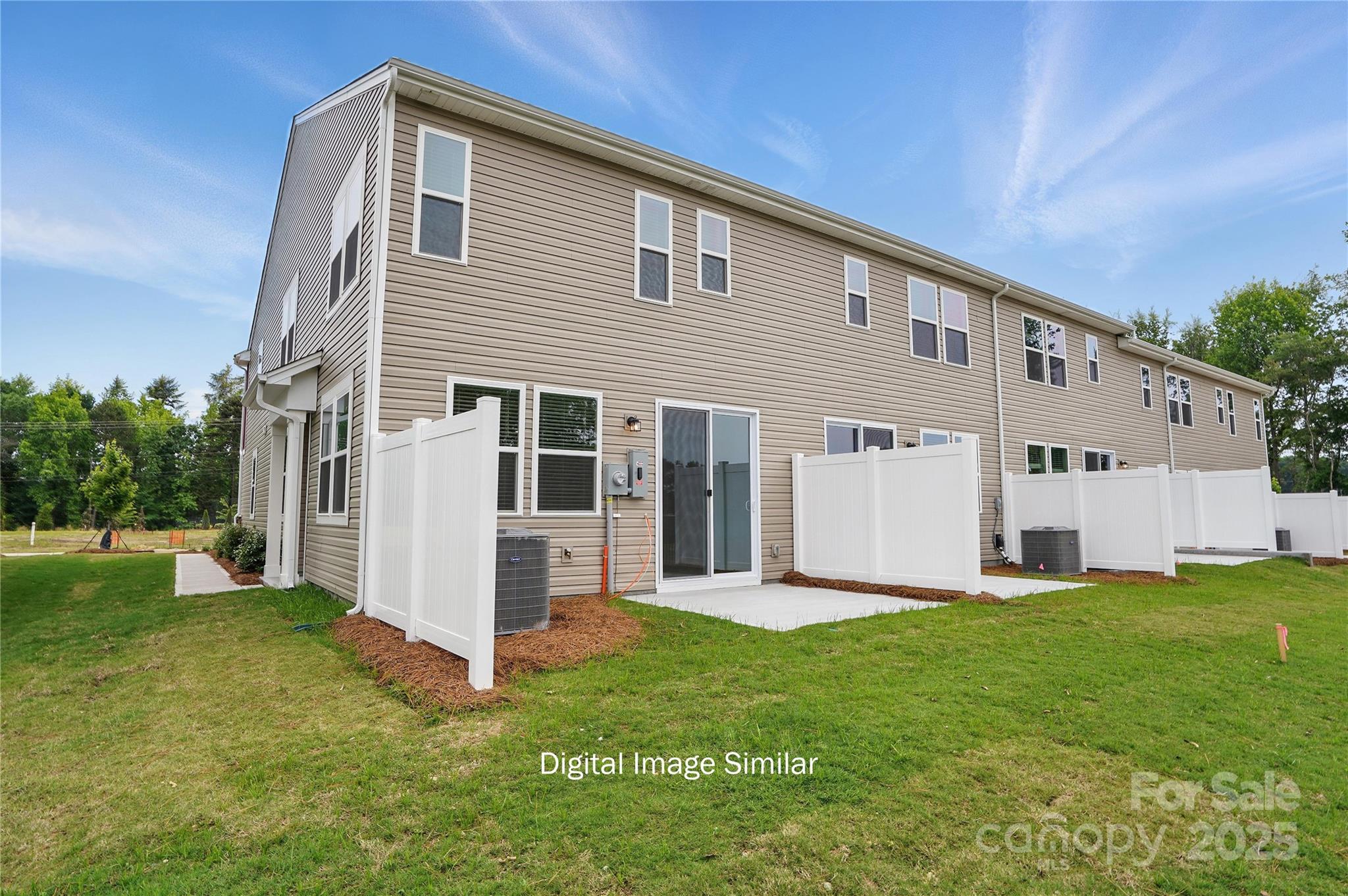 1114 Vibrant Road Charlotte, NC 28215 - Photo 7 of 8 Gallery Image 7