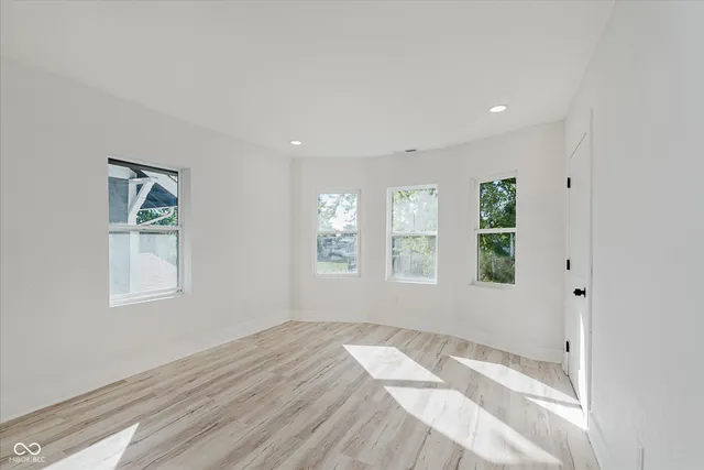 $304,900 | 3033 North College Avenue, Indianapolis, IN 46205