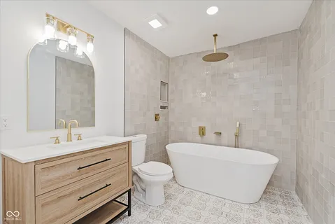 $329,900 | 3033 North College Avenue, Indianapolis, IN 46205