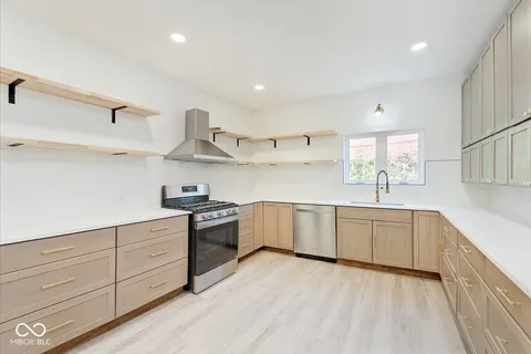 $329,900 | 3033 North College Avenue, Indianapolis, IN 46205