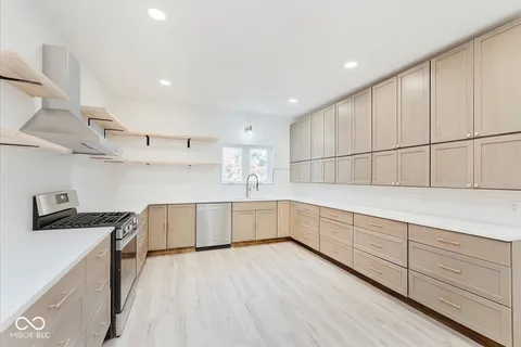 $329,900 | 3033 North College Avenue, Indianapolis, IN 46205