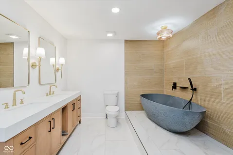 $329,900 | 3033 North College Avenue, Indianapolis, IN 46205