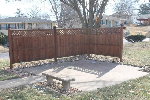 $289,000 | 34 Caribou Circle, St. Joseph, MO 64506