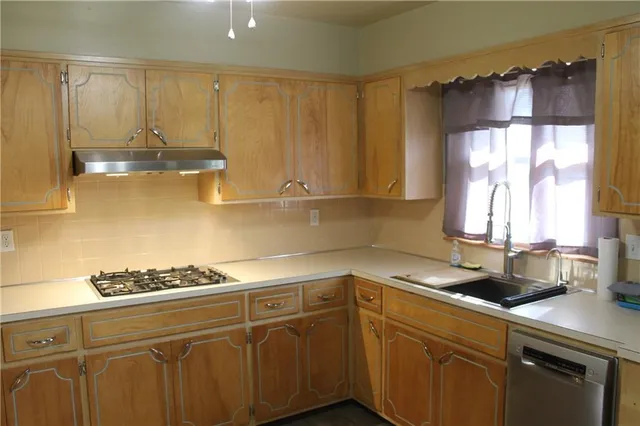 $289,000 | 34 Caribou Circle, St. Joseph, MO 64506