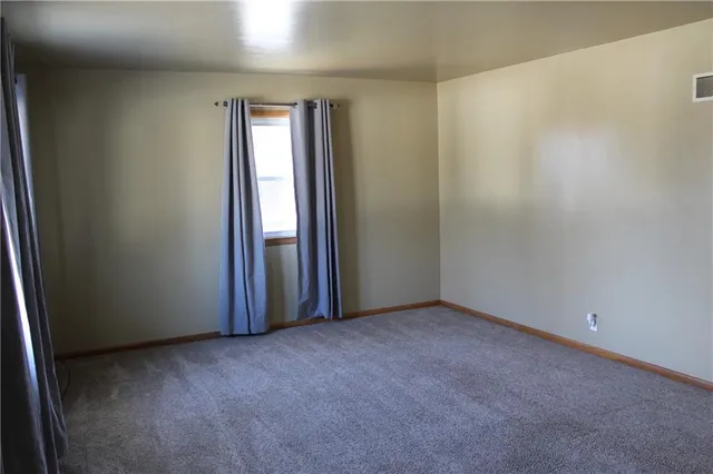 $289,000 | 34 Caribou Circle, St. Joseph, MO 64506