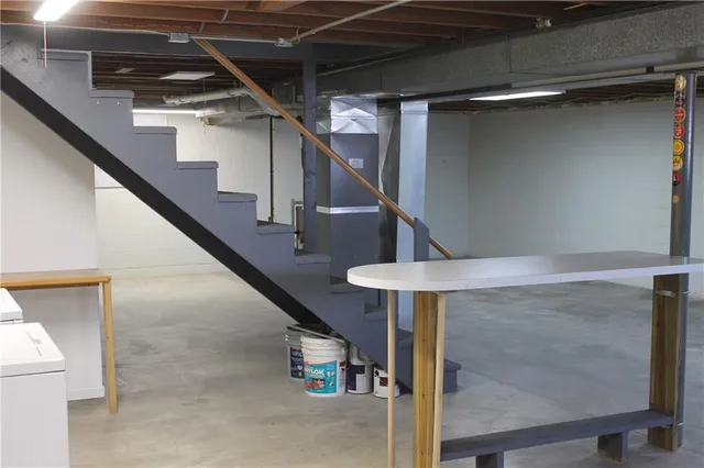 $289,000 | 34 Caribou Circle, St. Joseph, MO 64506