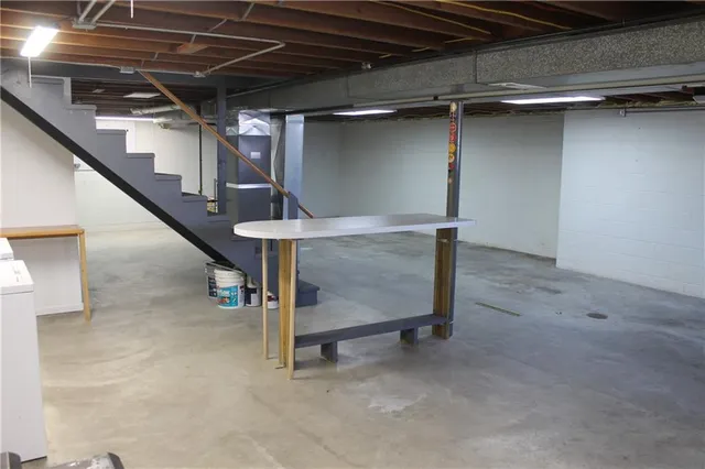 $289,000 | 34 Caribou Circle, St. Joseph, MO 64506