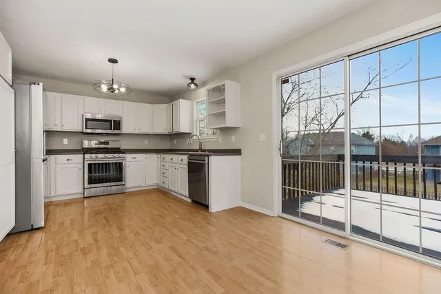 $385,000 | 704 Southeast 11th Street, Lee's Summit, MO 64081