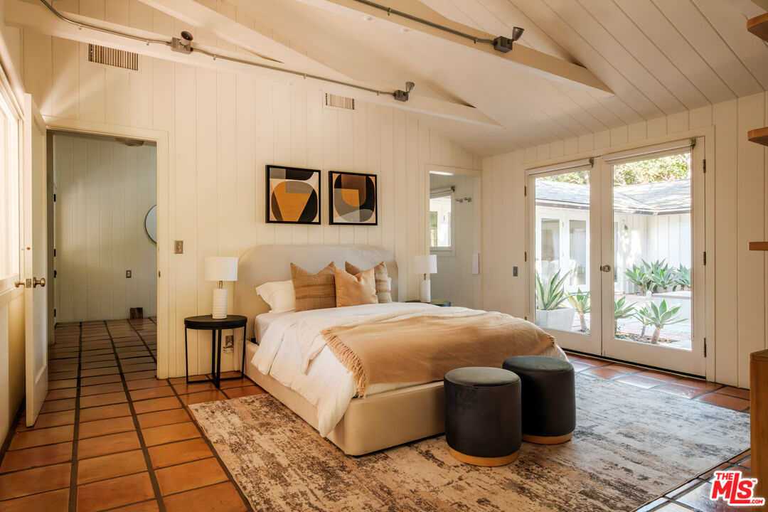 1784 Old Ranch Road Los Angeles, CA 90049 - Photo 16 of 33