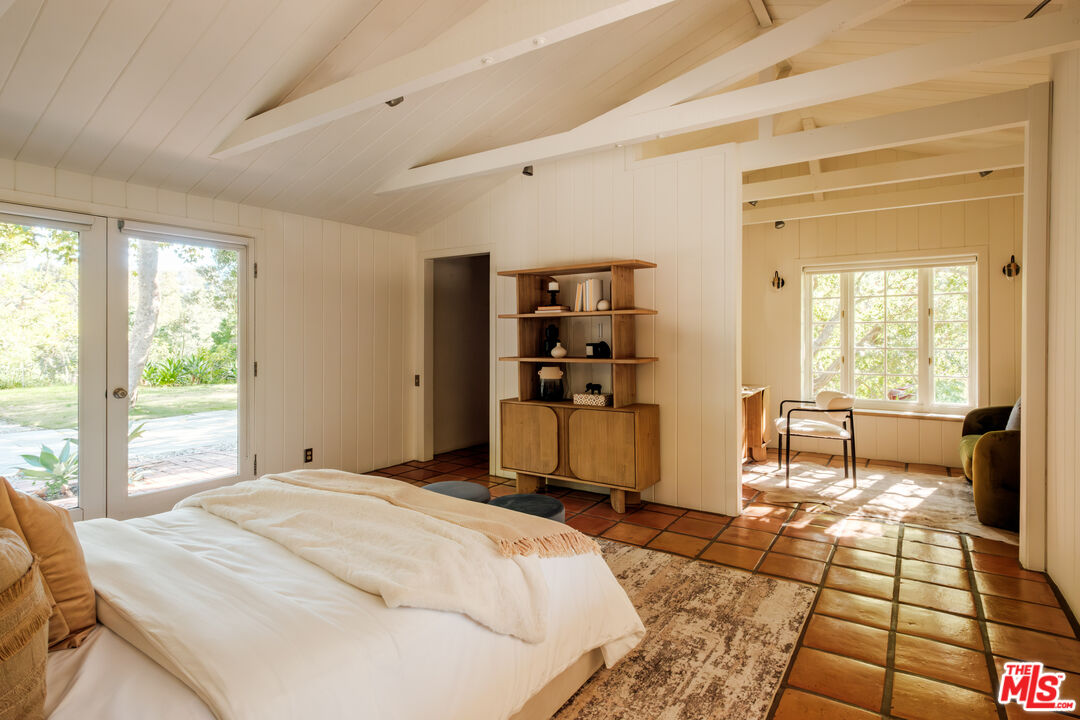 1784 Old Ranch Road Los Angeles, CA 90049 - Photo 17 of 33