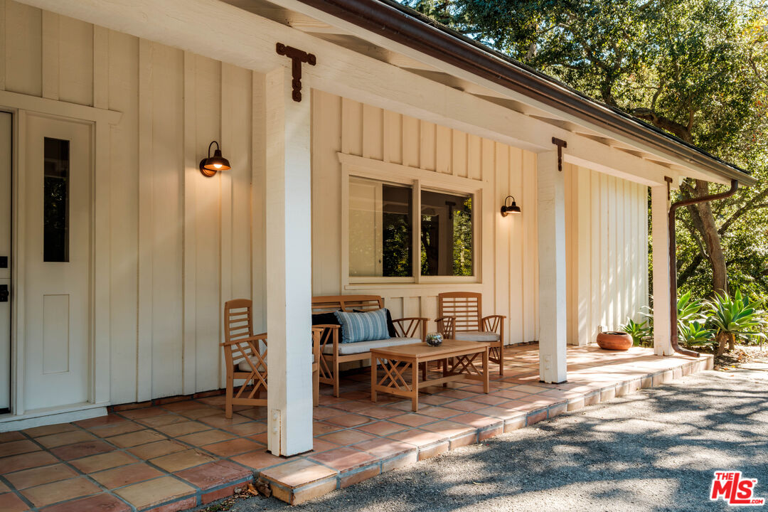 1784 Old Ranch Road Los Angeles, CA 90049 - Photo 3 of 33