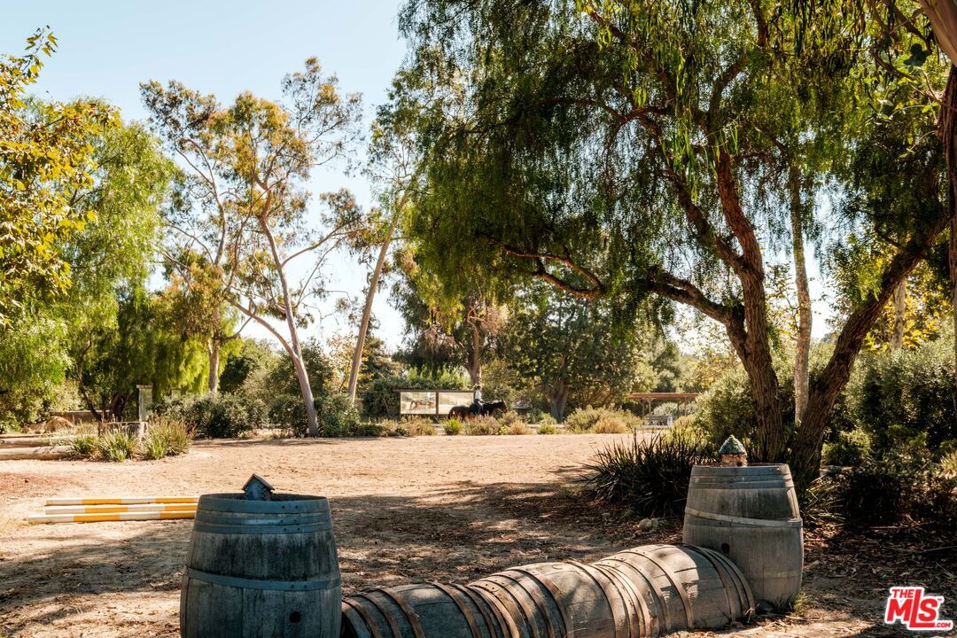 1784 Old Ranch Road Los Angeles, CA 90049 - Photo 32 of 33