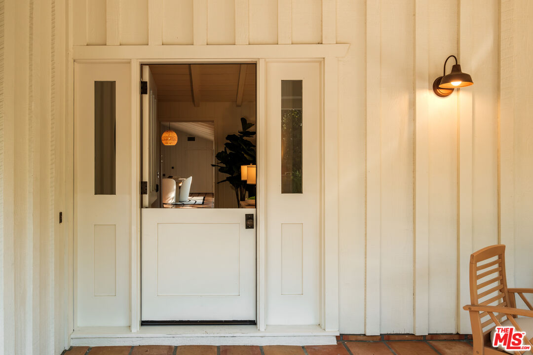 1784 Old Ranch Road Los Angeles, CA 90049 - Photo 4 of 33