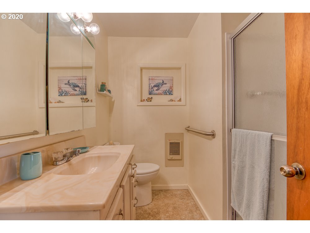 66109 North Bay Road North Bend, OR 97459 - Photo 13 of 29 Gallery Image 13