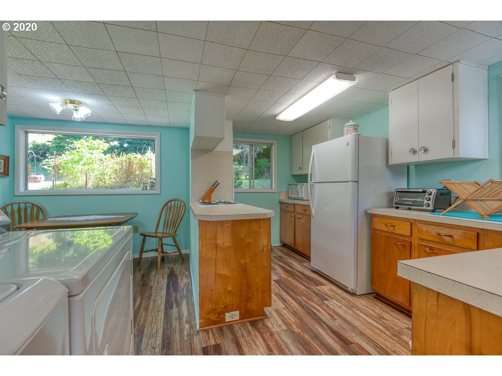 66109 North Bay Road North Bend, OR 97459 - Photo 17 of 29 Gallery Image 17