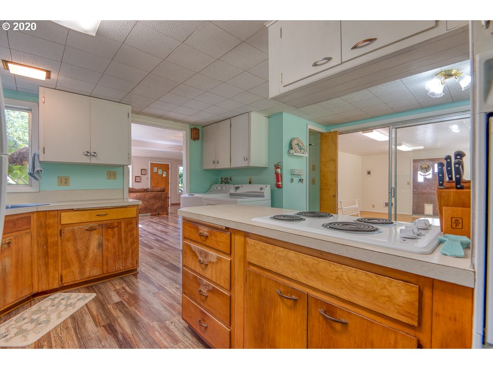 66109 North Bay Road North Bend, OR 97459 - Photo 18 of 29 Gallery Image 18