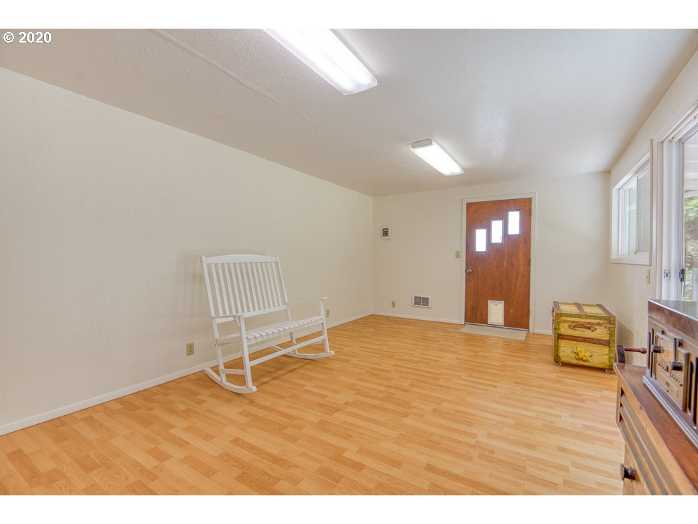66109 North Bay Road North Bend, OR 97459 - Photo 23 of 29 Gallery Image 23