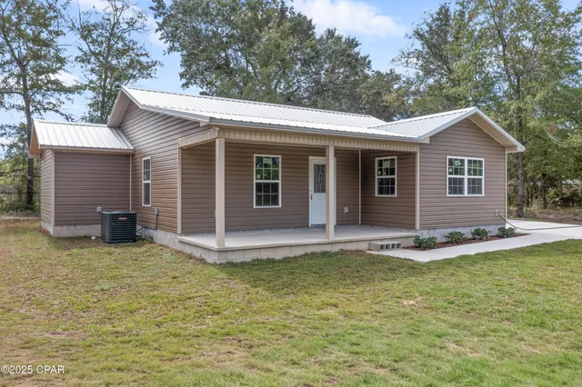 $249,000 | 6667 Grande Oak Loop, Grand Ridge, FL 32442