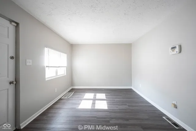 $749 | 524 West 23rd Street, Unit 3, Indianapolis, IN 46208