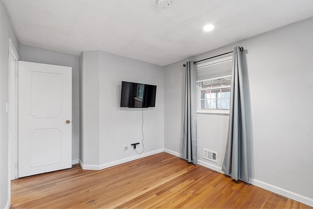 20 Truman Road Peabody, MA 01960 - Photo 24 of 42 Gallery Image 24