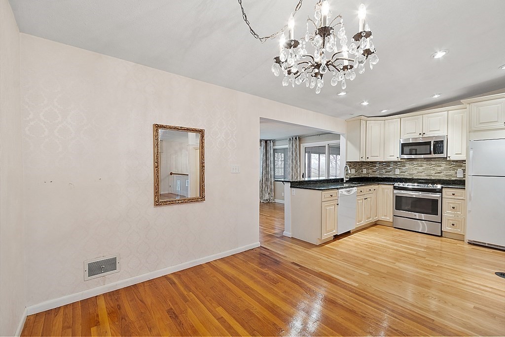 20 Truman Road Peabody, MA 01960 - Photo 8 of 42 Gallery Image 8