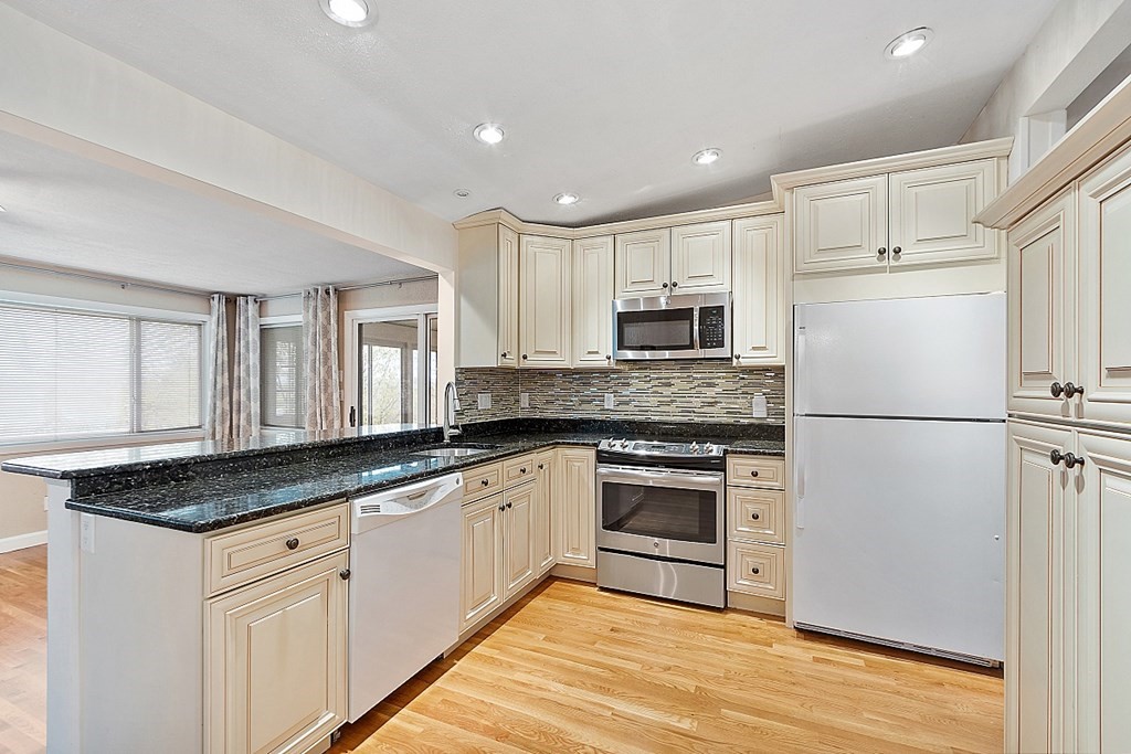20 Truman Road Peabody, MA 01960 - Photo 9 of 42 Gallery Image 9