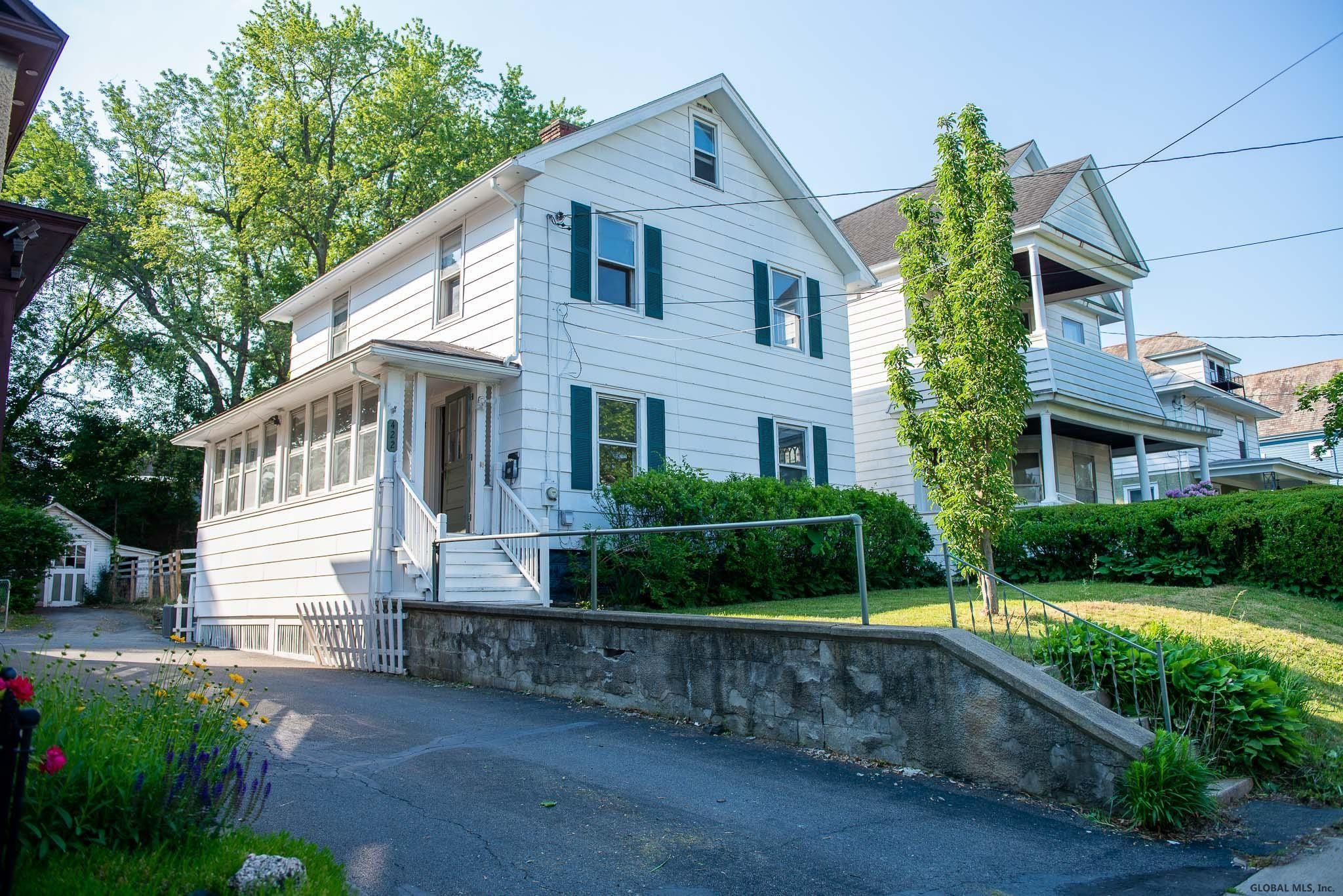 422 Bedford Road Schenectady, NY 12308 - Photo 1 of 20 Photo 1