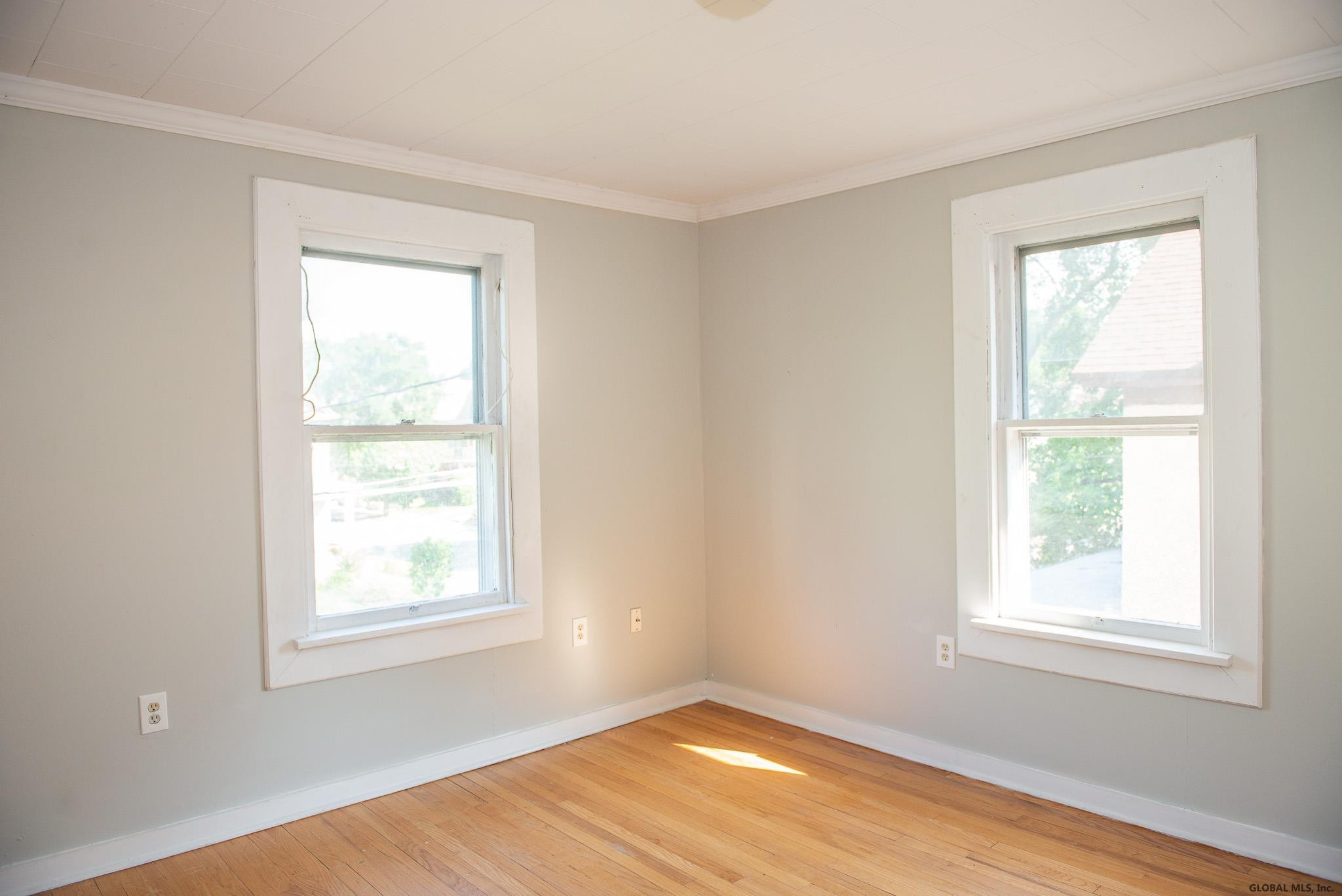 422 Bedford Road Schenectady, NY 12308 - Photo 14 of 20 Photo 14