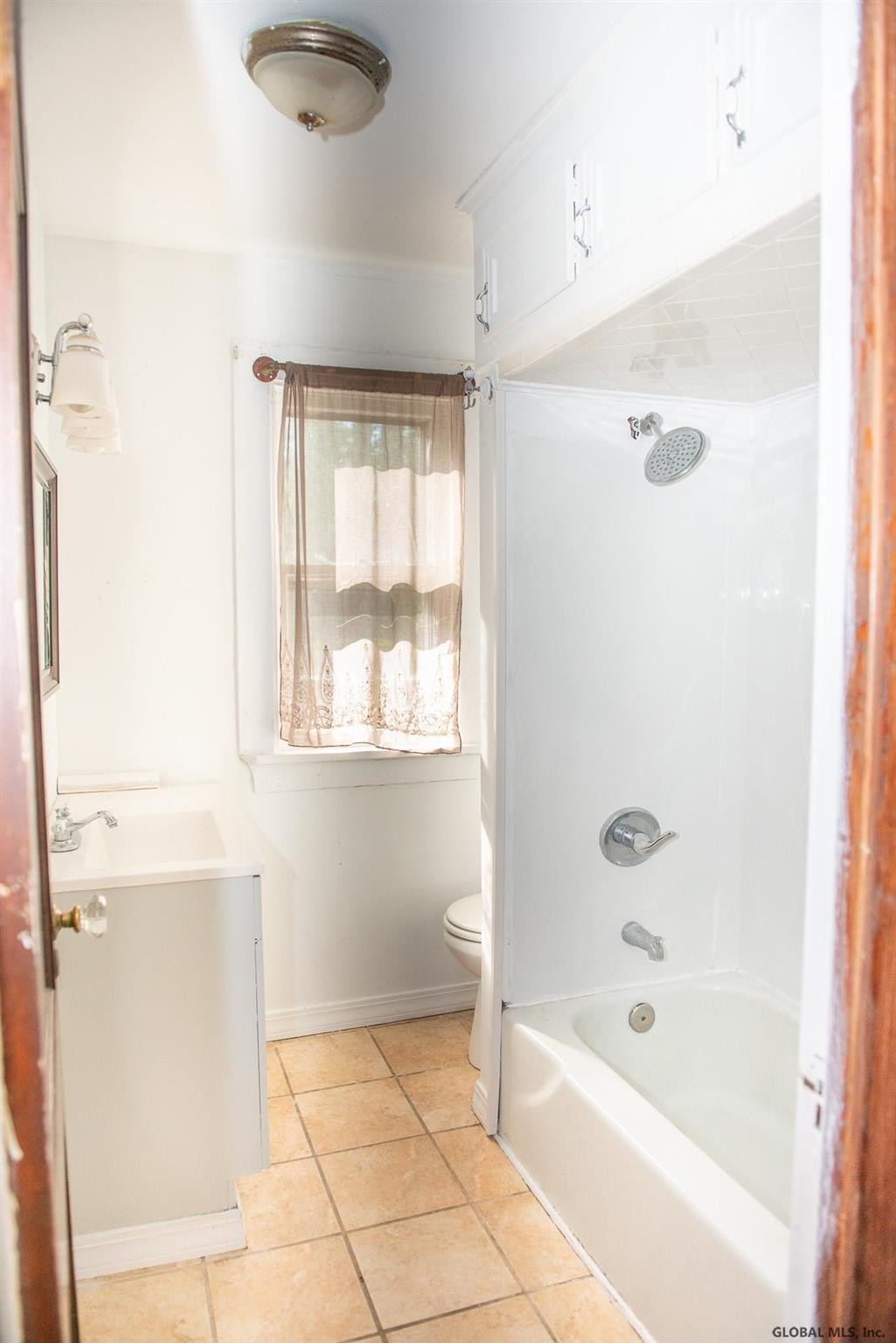 422 Bedford Road Schenectady, NY 12308 - Photo 16 of 20 Photo 16
