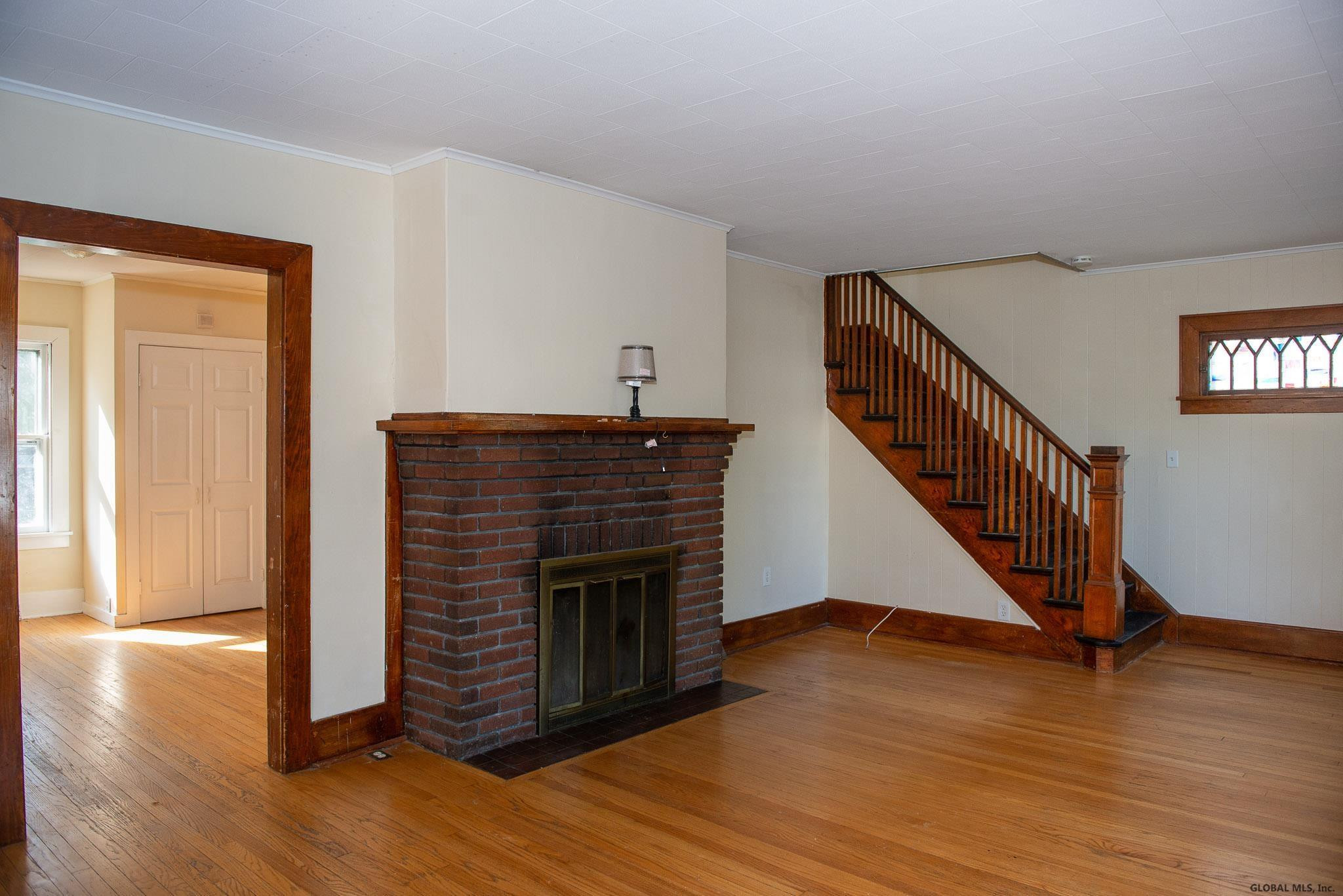 422 Bedford Road Schenectady, NY 12308 - Photo 5 of 20 Photo 5