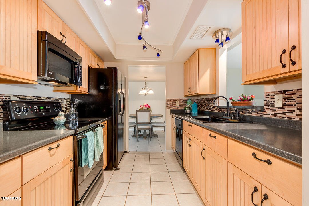3931 West Rancho Drive Phoenix, AZ 85019 - Photo 10 of 32 10-Rancho