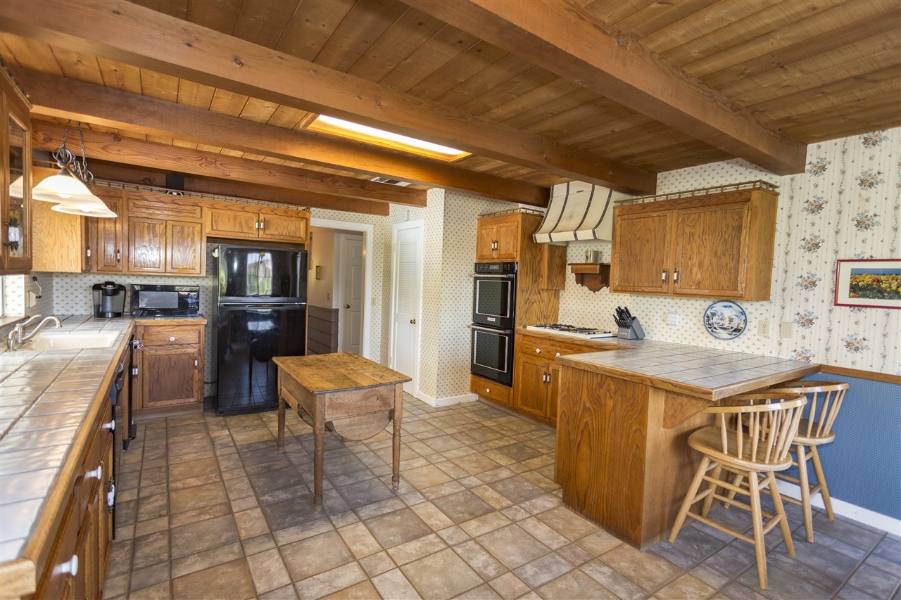 766 Carnation Lane Fallbrook, CA 92028 - Photo 8 of 25
