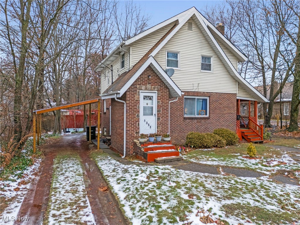 1352 Diagonal Road Akron, OH 44320 - Photo 2 of 24
