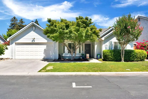 $415,000 | 8735 North Cedar Avenue, Unit 132, Fresno, CA 93720