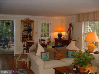 934 Weadley Road Wayne, PA 19087 - Photo 3 of 6