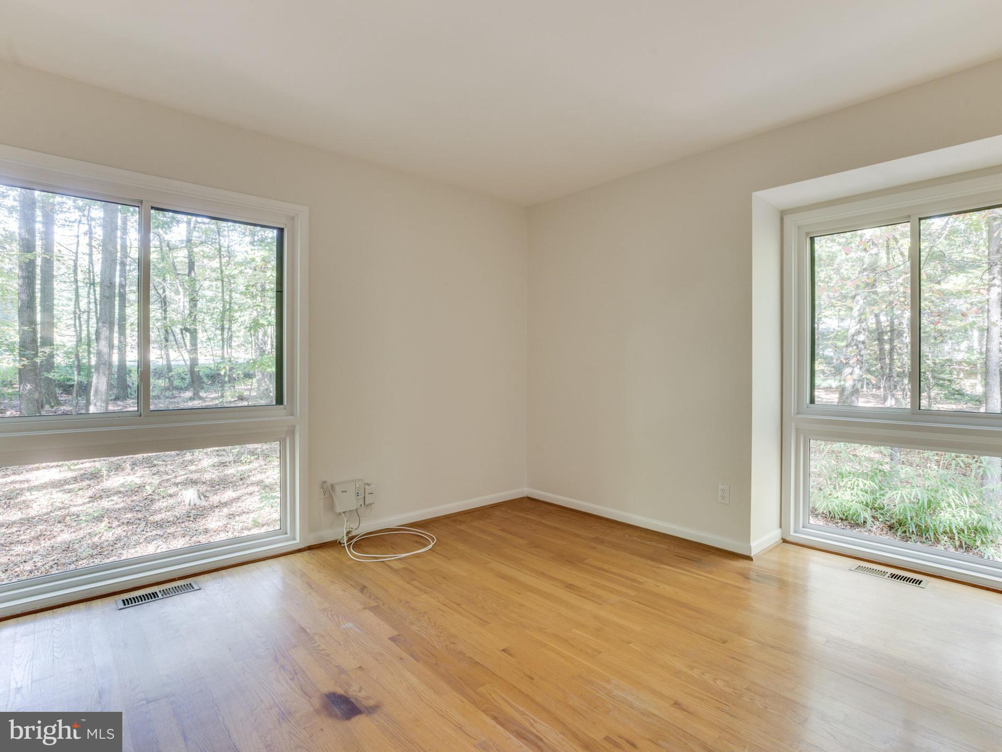 12216 Quorn Lane Reston, VA 20191 - Photo 22 of 30 Bedroom