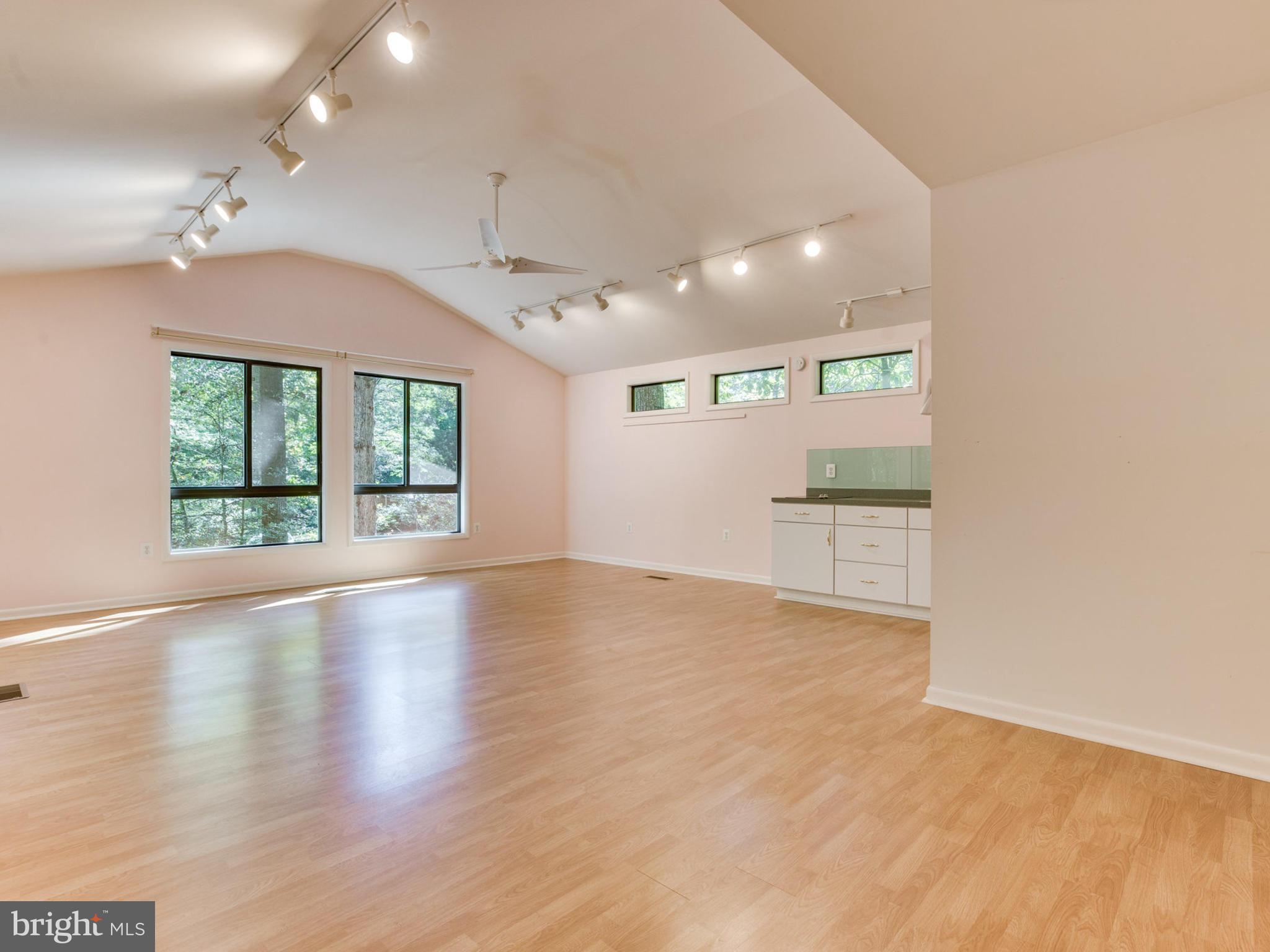 12216 Quorn Lane Reston, VA 20191 - Photo 24 of 30 Family Room