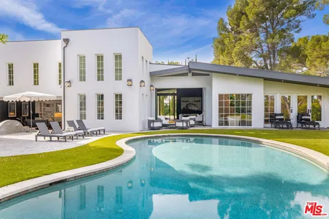 $11,595,000 | 1100 Pine Drive, Beverly Hills, CA 90210
