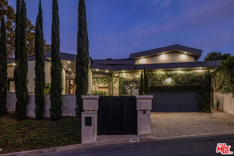 $11,595,000 | 1100 Pine Drive, Beverly Hills, CA 90210