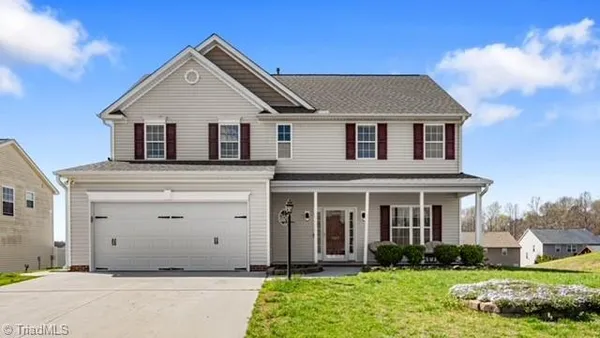 $375,000 | 1869 Planters Walk Drive, Thomasville, NC 27360