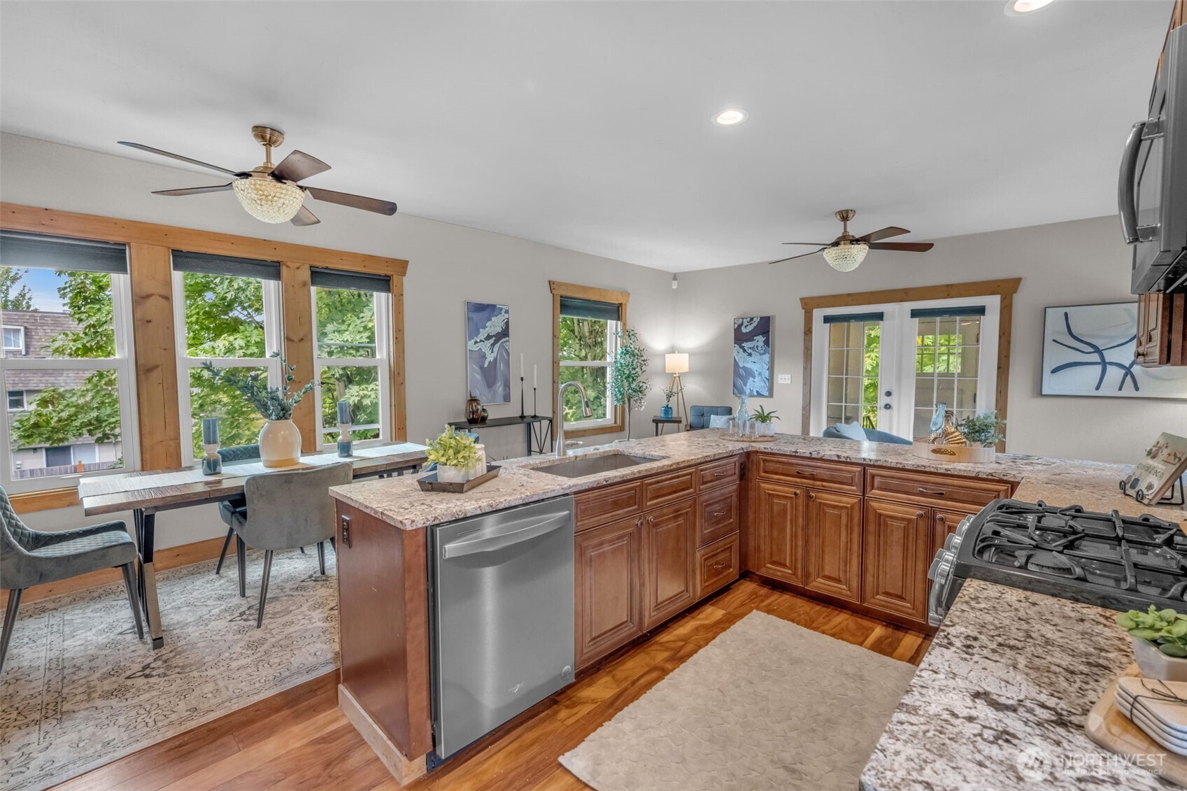 3602 Wetmore Avenue Everett, WA 98201 - Photo 12 of 40 Gallery Image 12