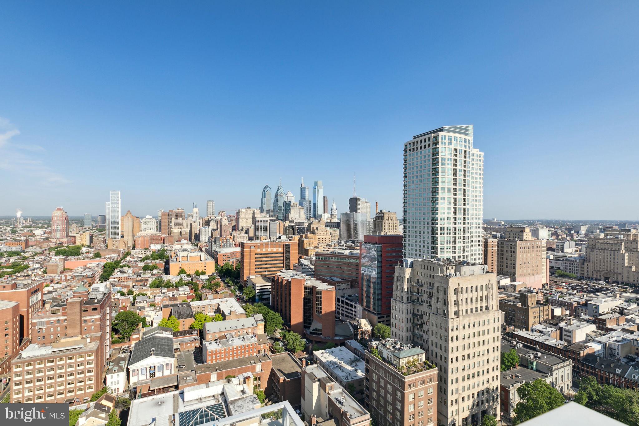 604 South Washington Square, Unit 1806 Philadelphia, PA 19106 - Photo 20 of 23 a view of city