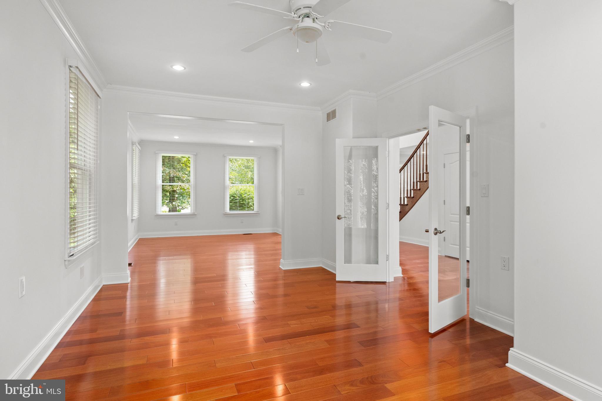 9 Lamson Lane Blackwood, NJ 08012 - Photo 12 of 64 Library