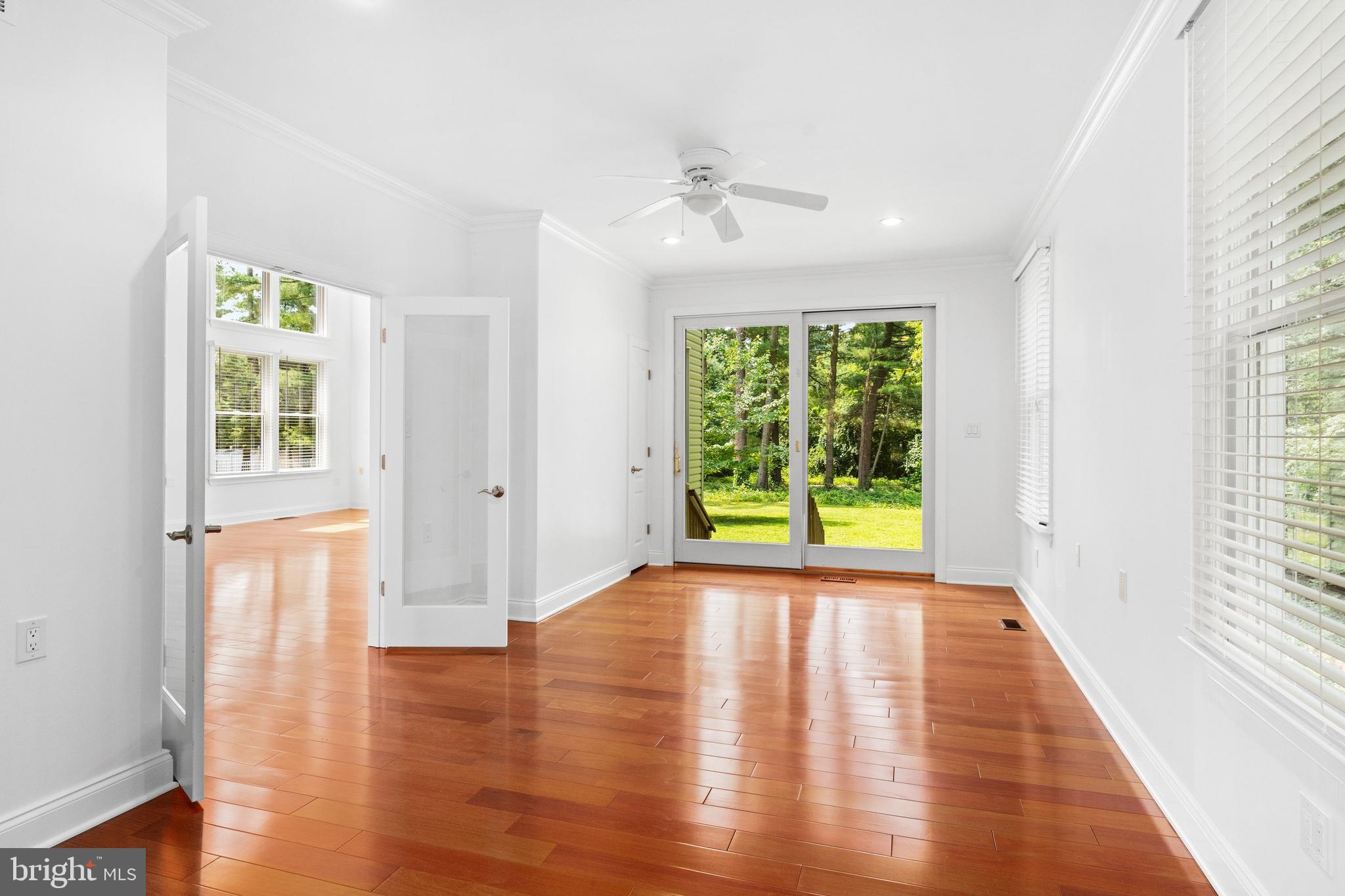 9 Lamson Lane Blackwood, NJ 08012 - Photo 13 of 64 Library