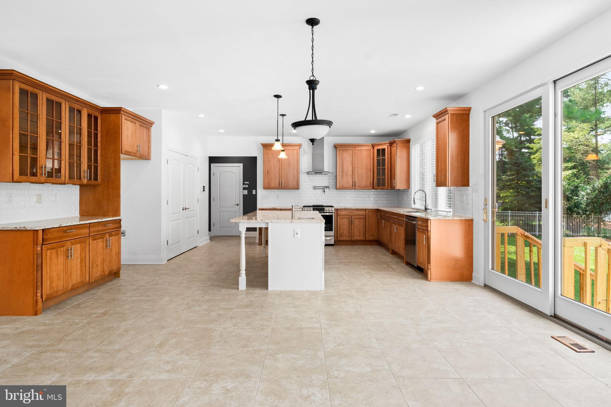 9 Lamson Lane Blackwood, NJ 08012 - Photo 23 of 64 Eat-in kitchen