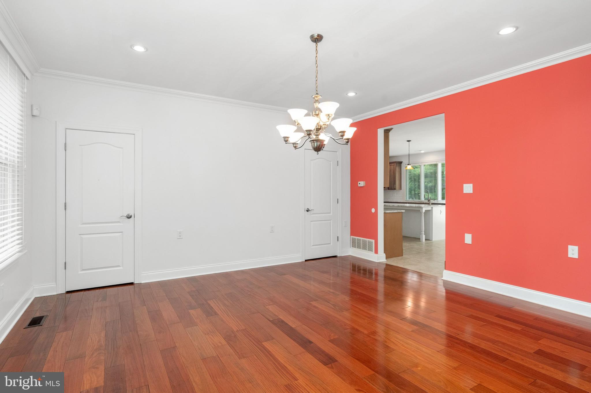 9 Lamson Lane Blackwood, NJ 08012 - Photo 31 of 64 Dining room