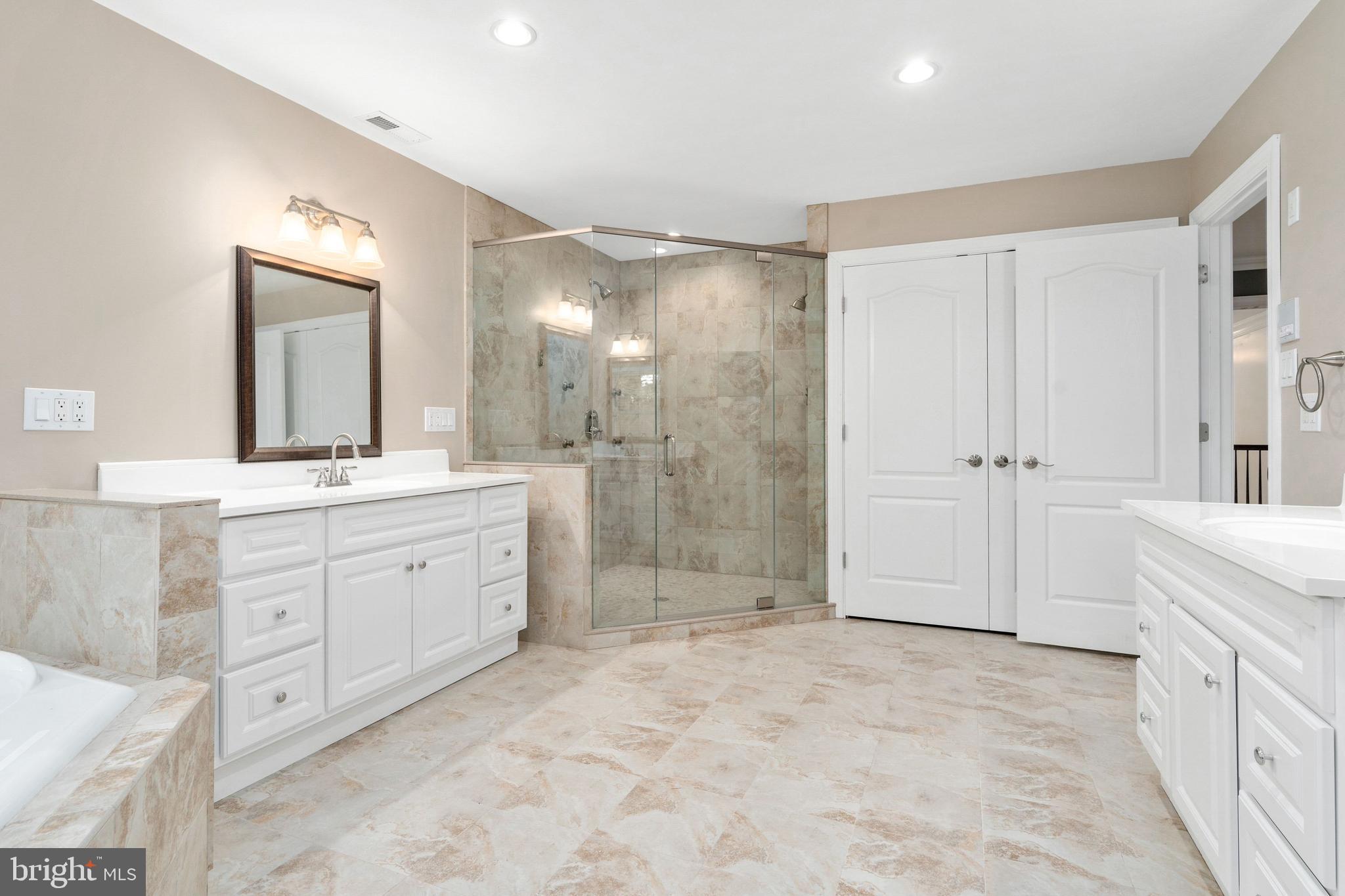 9 Lamson Lane Blackwood, NJ 08012 - Photo 45 of 64 Owners suite bathroom