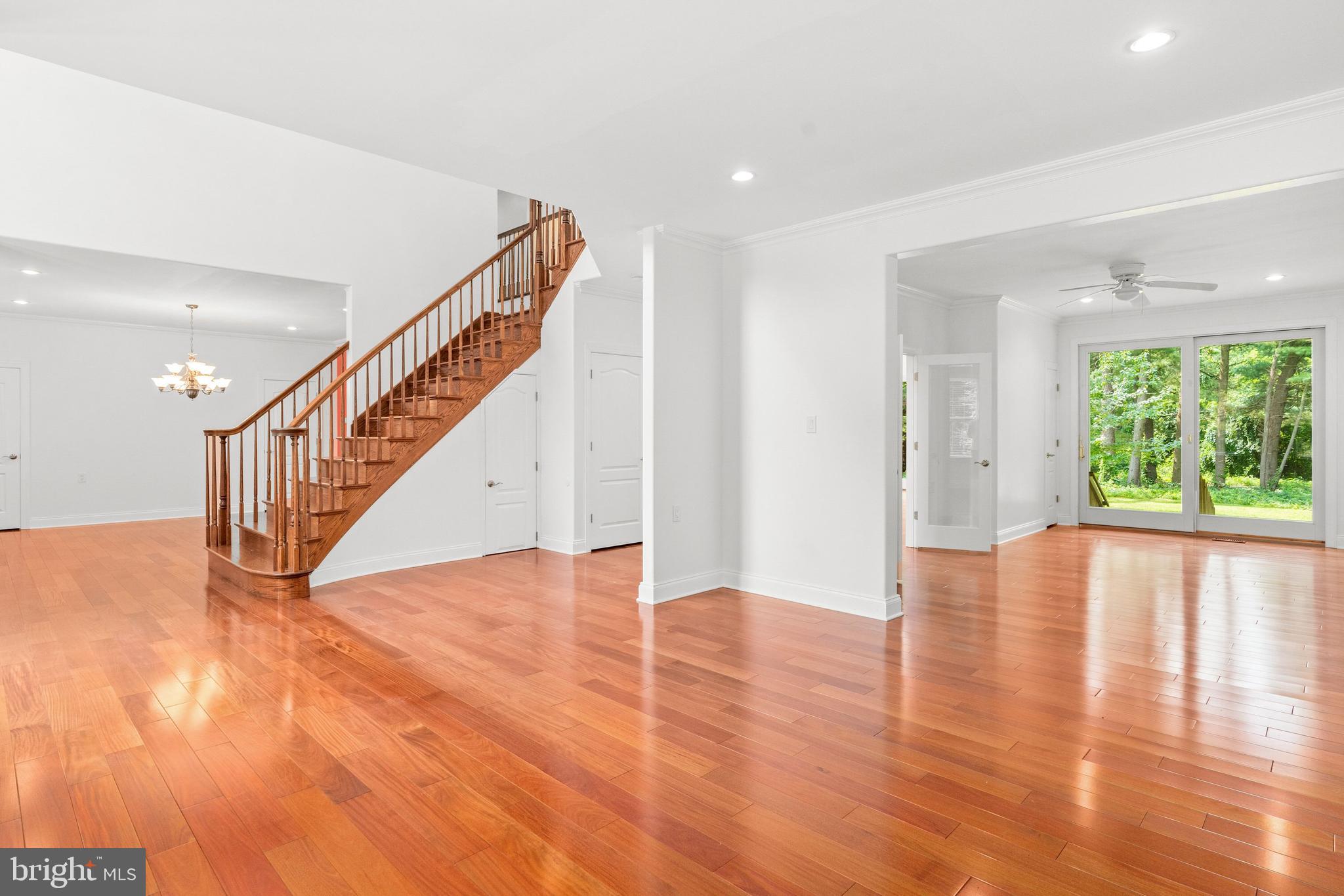 9 Lamson Lane Blackwood, NJ 08012 - Photo 9 of 64 Living room